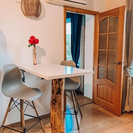 Comfortable Two-room *